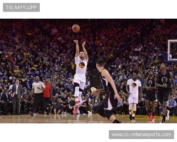 实况足球球星化身守门员新挑战 打造超强防守阵容的极限对抗