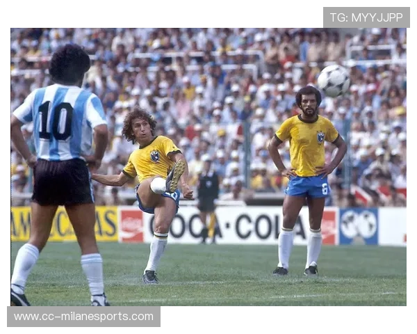 抖音三大足球球星排名揭晓 谁是最受欢迎的绿茵传奇