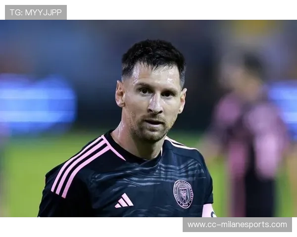 美国足球明星的成长历程与辉煌成就：从青少年到职业顶尖球员的蜕变之路